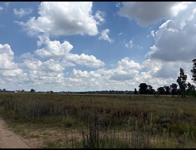 2,969M² VACANT LAND FOR SALE IN VAALPARK